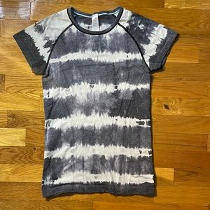 Ivivva, size Large, grey and white tie dye workout tshirt